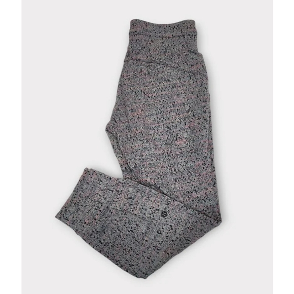 Size 2 - Lululemon Set: Run Briskly 1/2 Zip & Ready to Rulu Crop - Picture 6 of 6